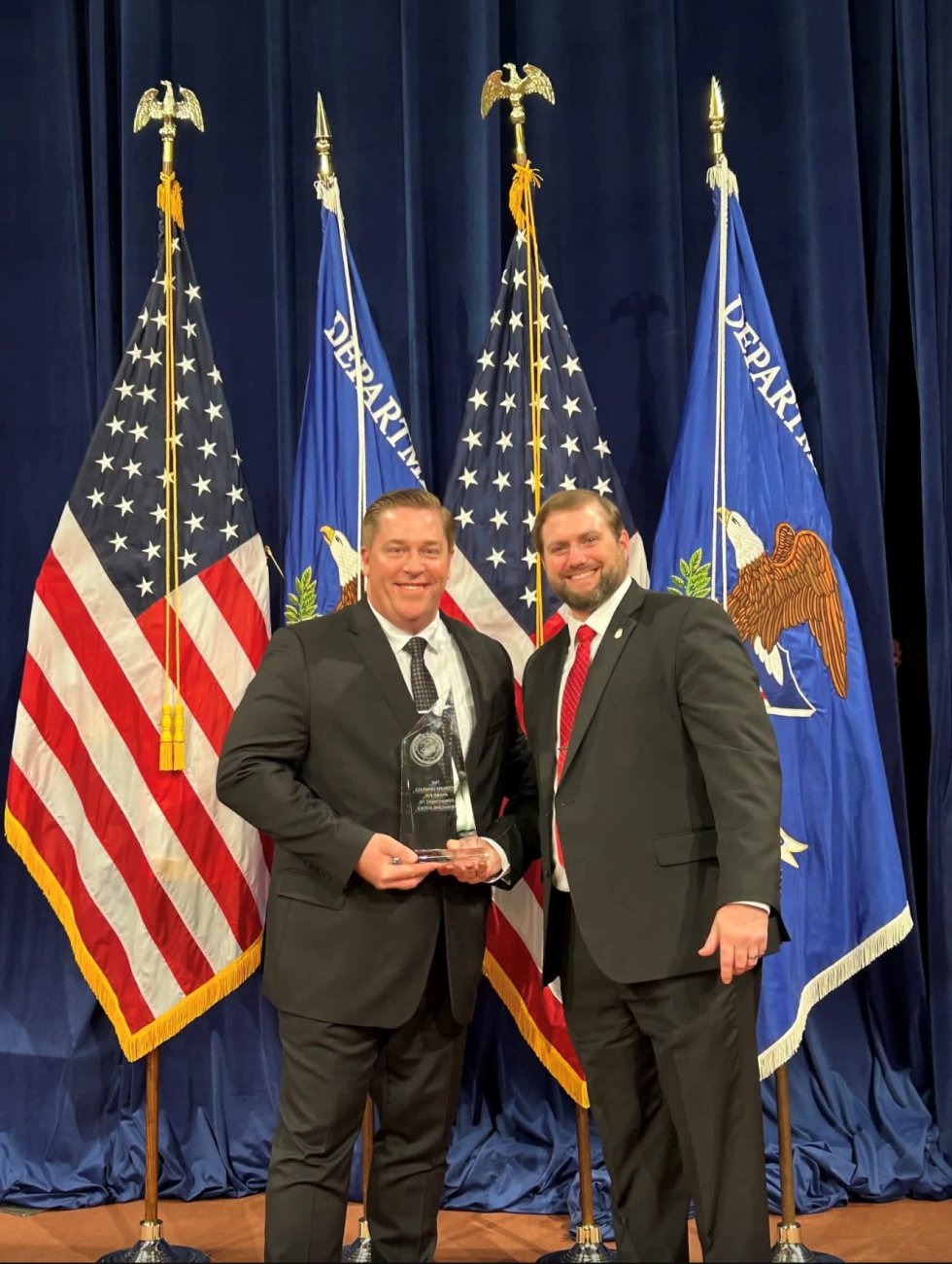 Bowling Green Police Detective David Grimsley receiving a Justice Department award for work resolving the Morgan Violi cold case